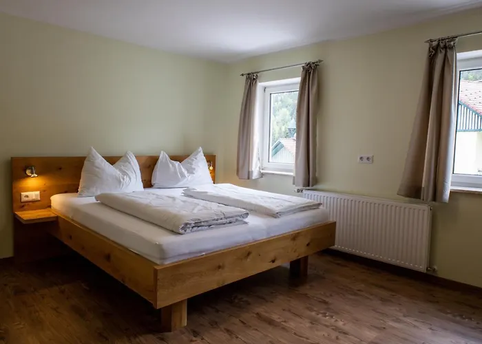 Dreilaendereck Otel *