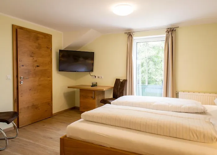 Dreilaendereck Otel *