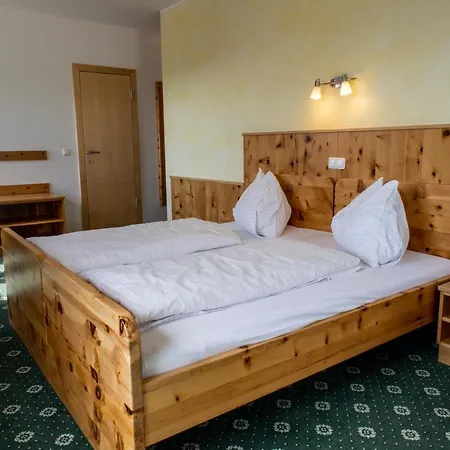 Dreilaendereck Schwarzenberg am Bohmerwald