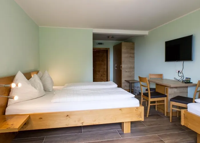 Dreilaendereck Schwarzenberg am Bohmerwald